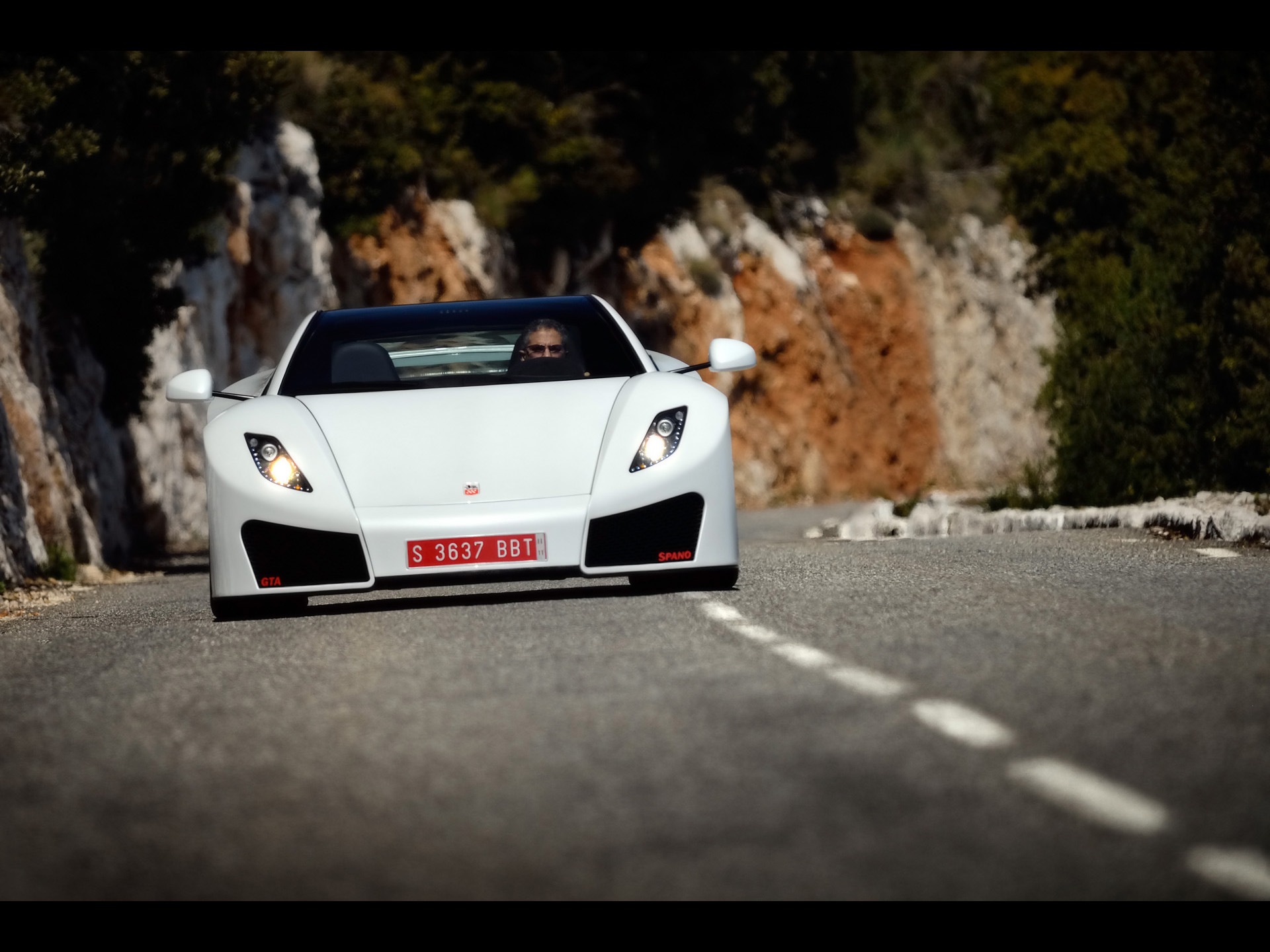 Gt Spano De Frente - HD Wallpaper 
