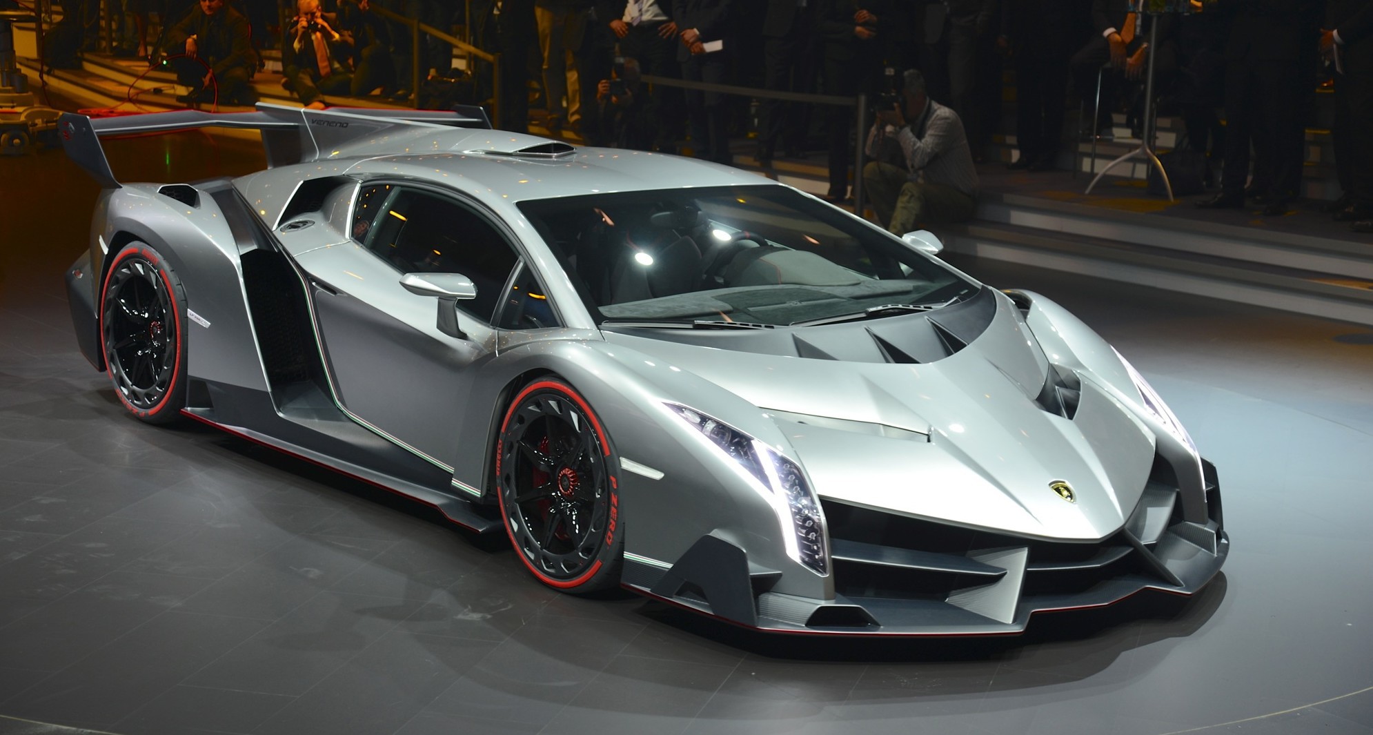 Lamborghini Veneno Wallpapers Background For Free Wallpaper - World Most Expensive Car Lamborghini - HD Wallpaper 