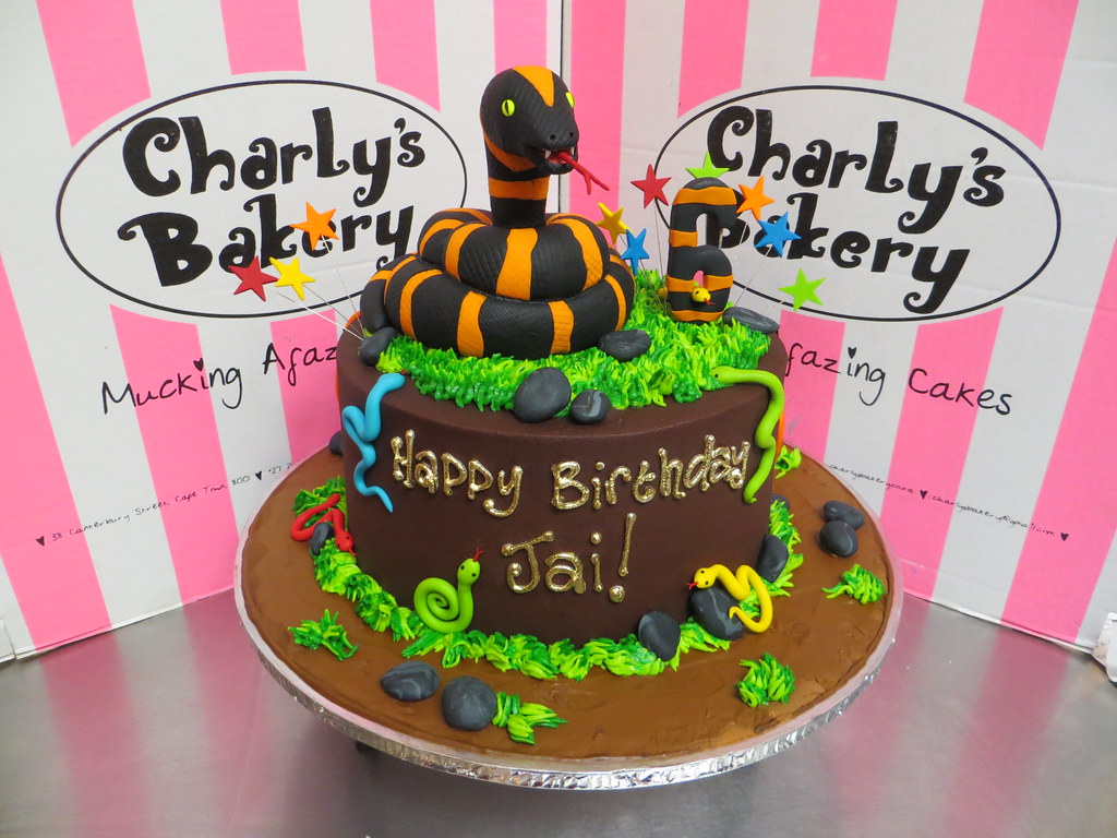 3d Snake Birthday Cakes - HD Wallpaper 