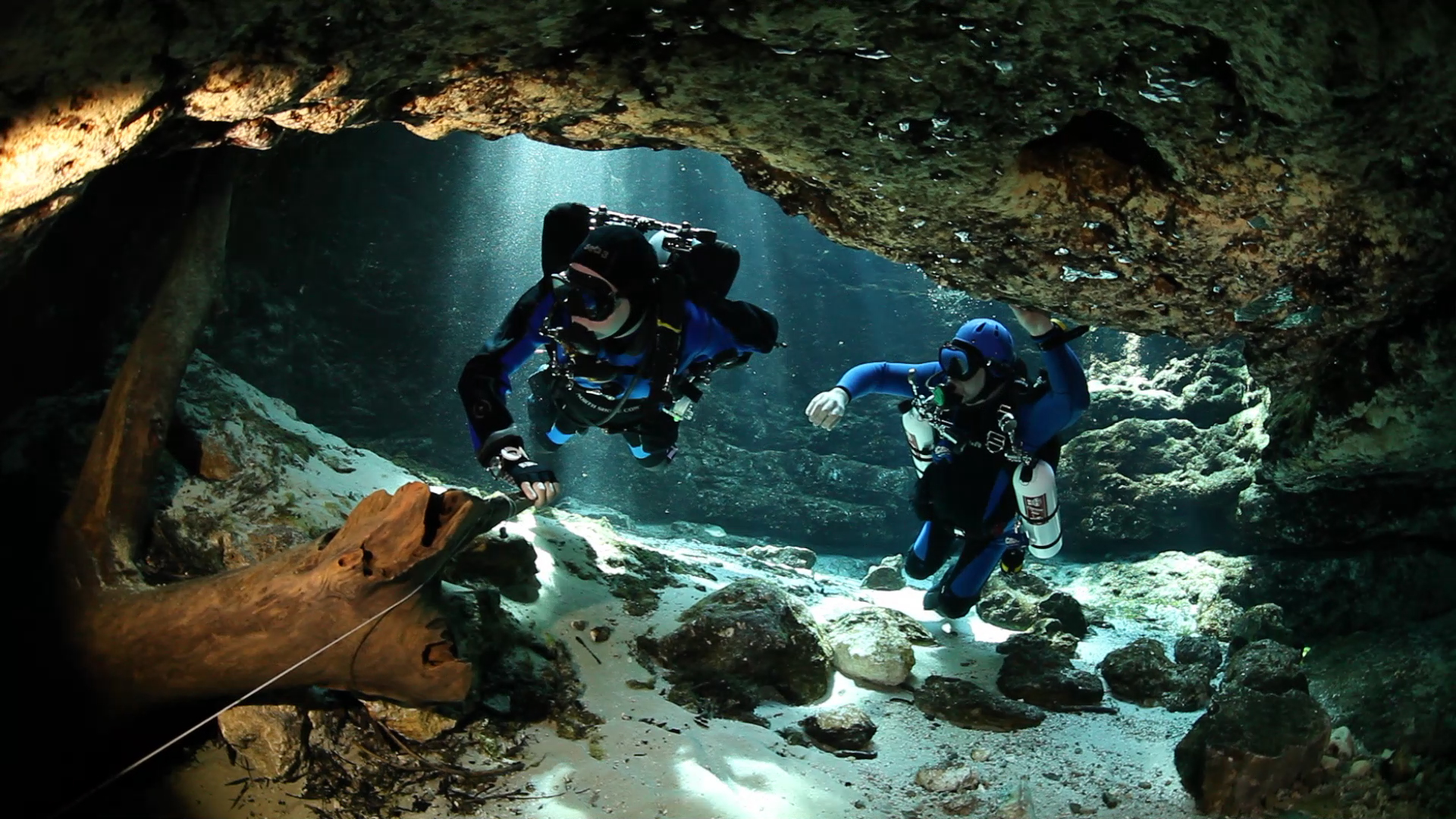 Cave Diving Florida - HD Wallpaper 