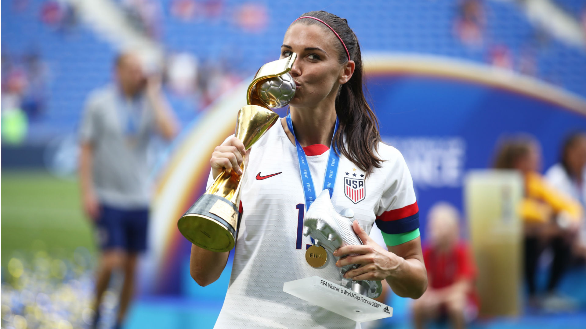 Alex Morgan World Cup 2019 - HD Wallpaper 
