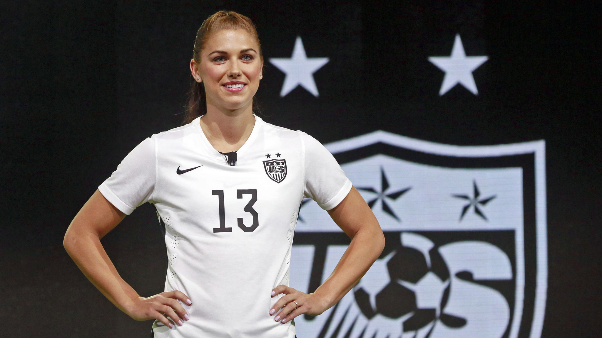 Alex Morgan Usa White - HD Wallpaper 