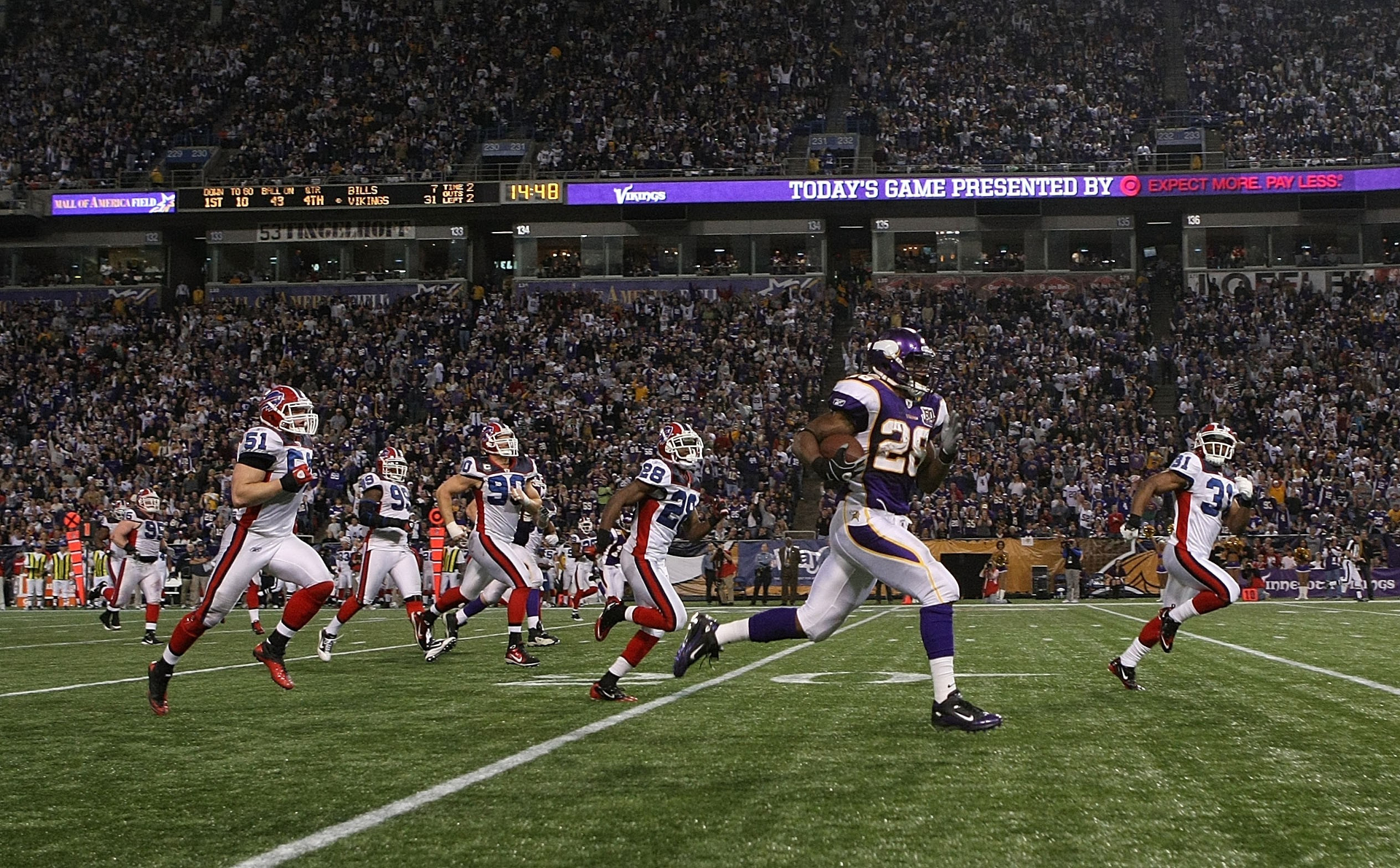 Adrian Peterson - HD Wallpaper 