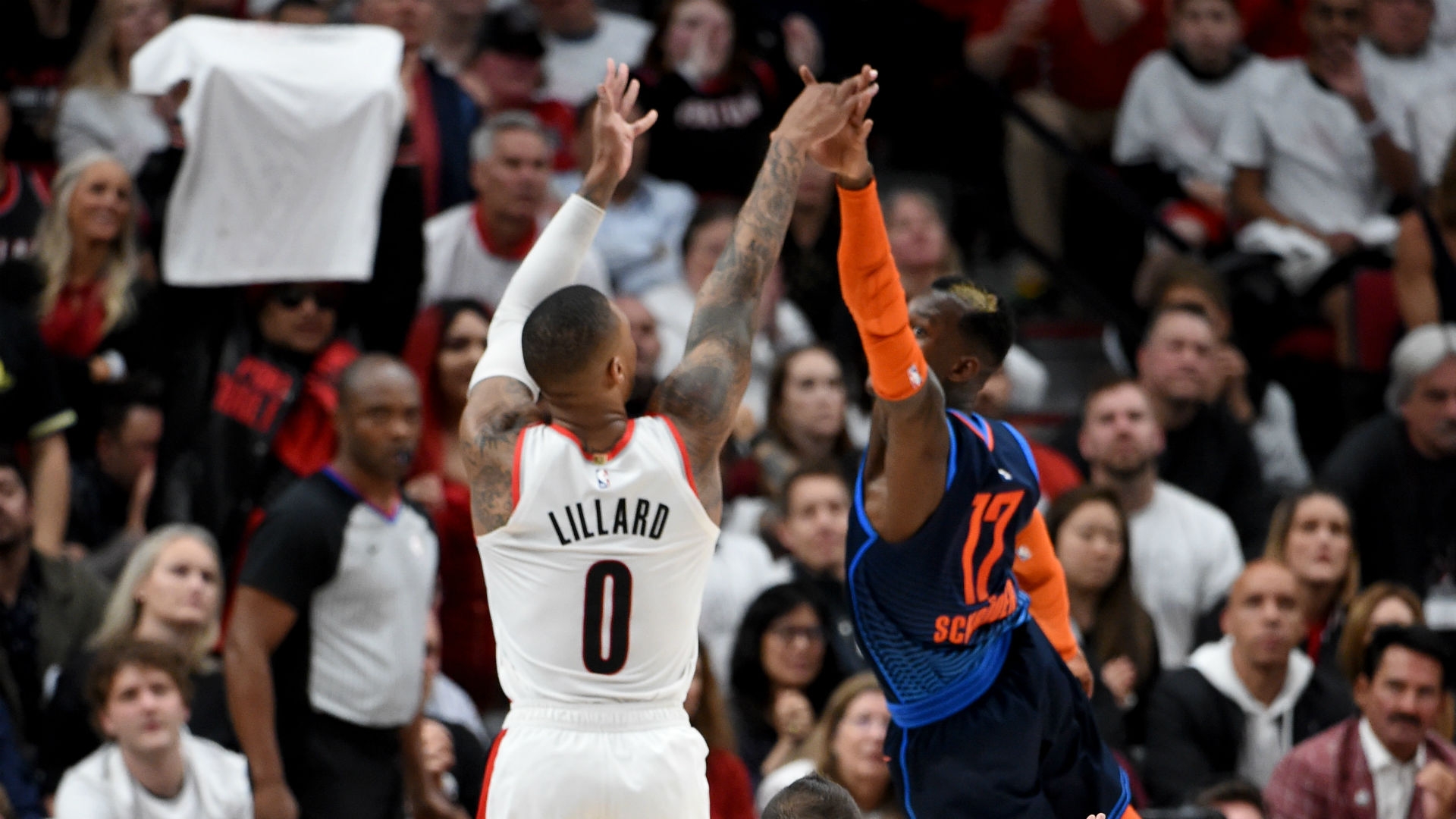 Damian Lillard Buzzer Beater Vs Okc - HD Wallpaper 