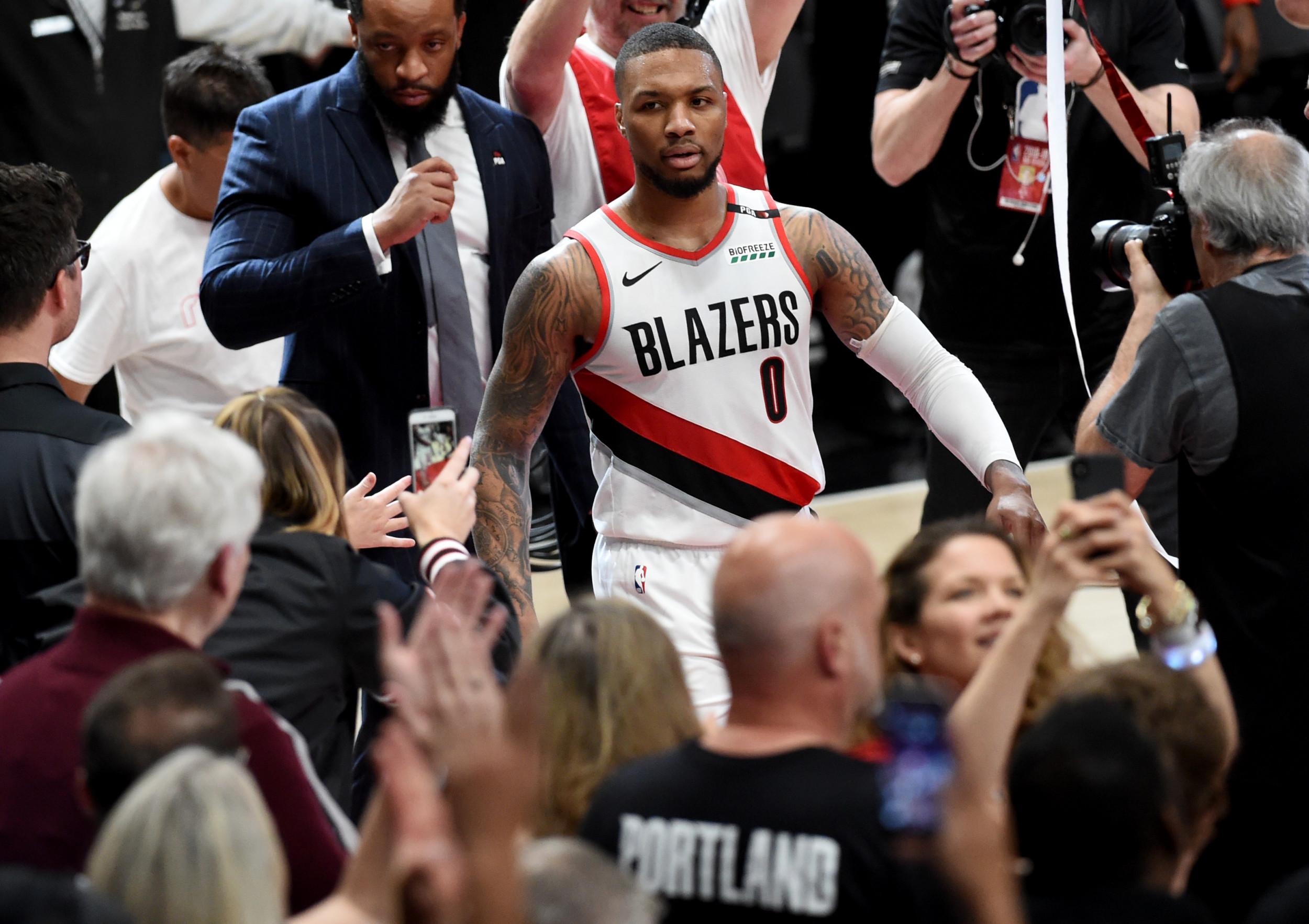 Damian Lillard - HD Wallpaper 