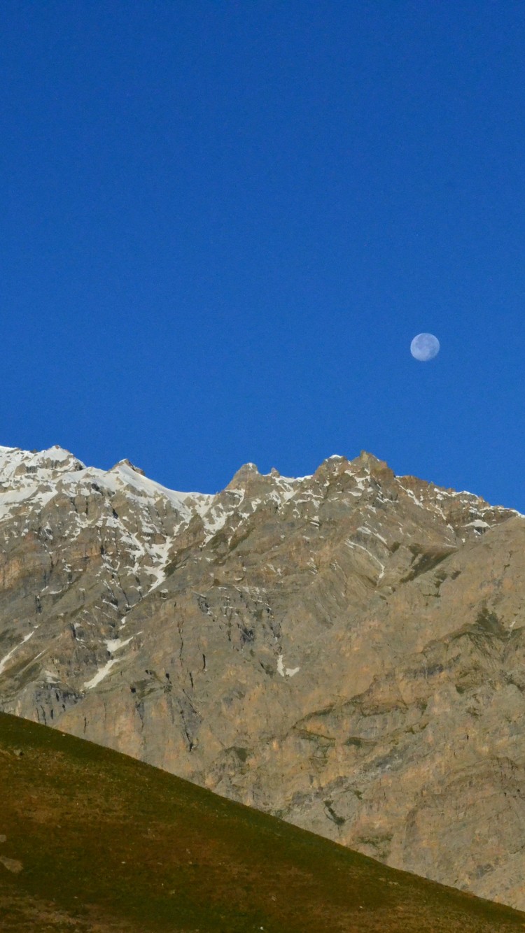 Summit - HD Wallpaper 