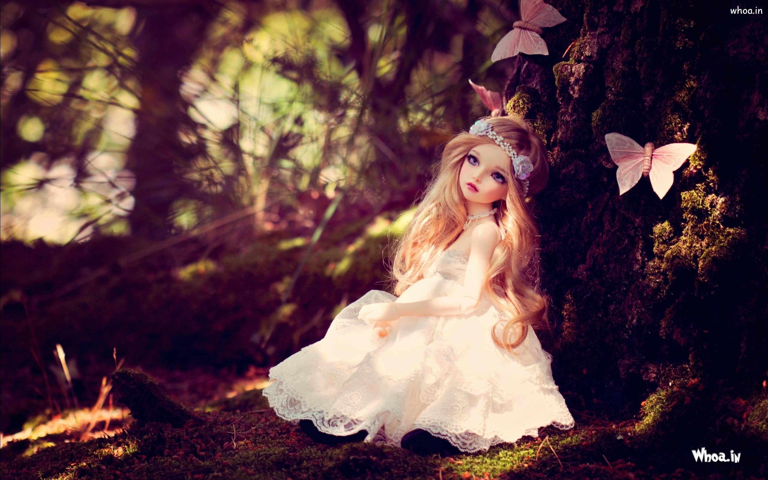 Hug Me Kiss Me Love Me Cute Emoji Animated Cartoon - HD Wallpaper 