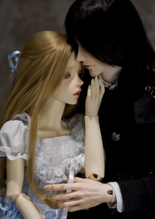 Barbie Doll Love Couple Images - Romantic Doll Couple - HD Wallpaper 