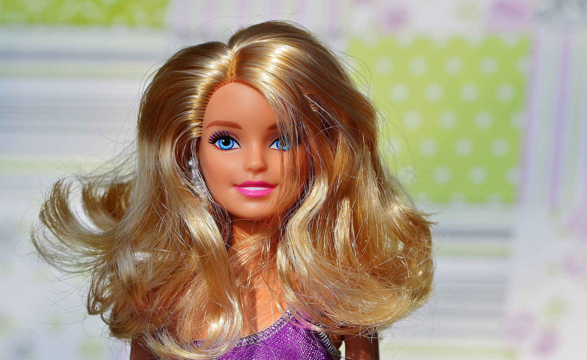 Cute Barbie Doll High Quality Wallpaper - 7 Beautiful Barbies - HD Wallpaper 
