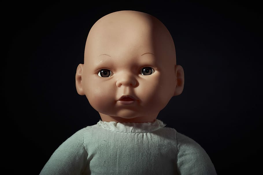 Baby Doll, Close-up Photo Of Baby Doll, Toy, Dark, - Doll - HD Wallpaper 