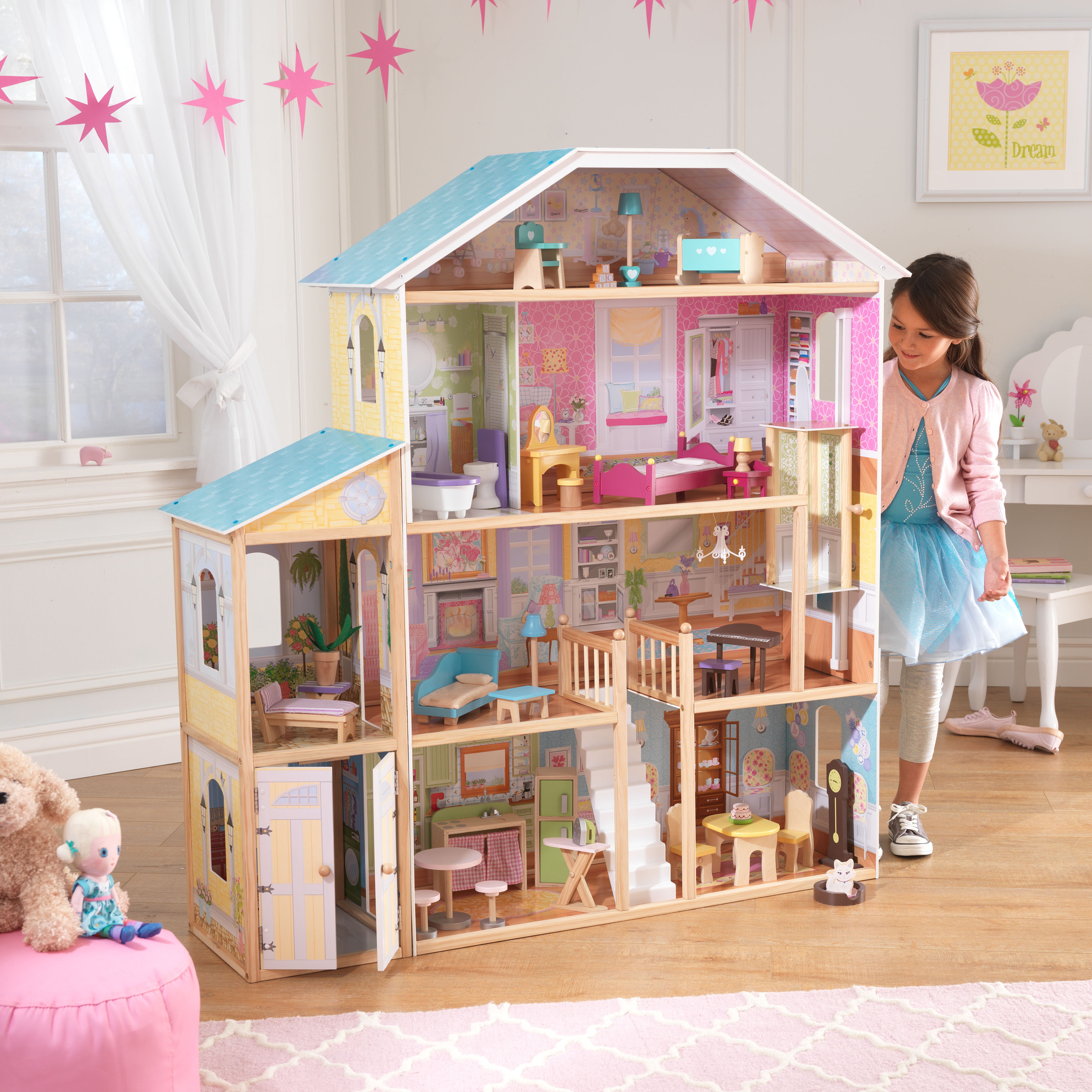 barbie doll house wallpaper