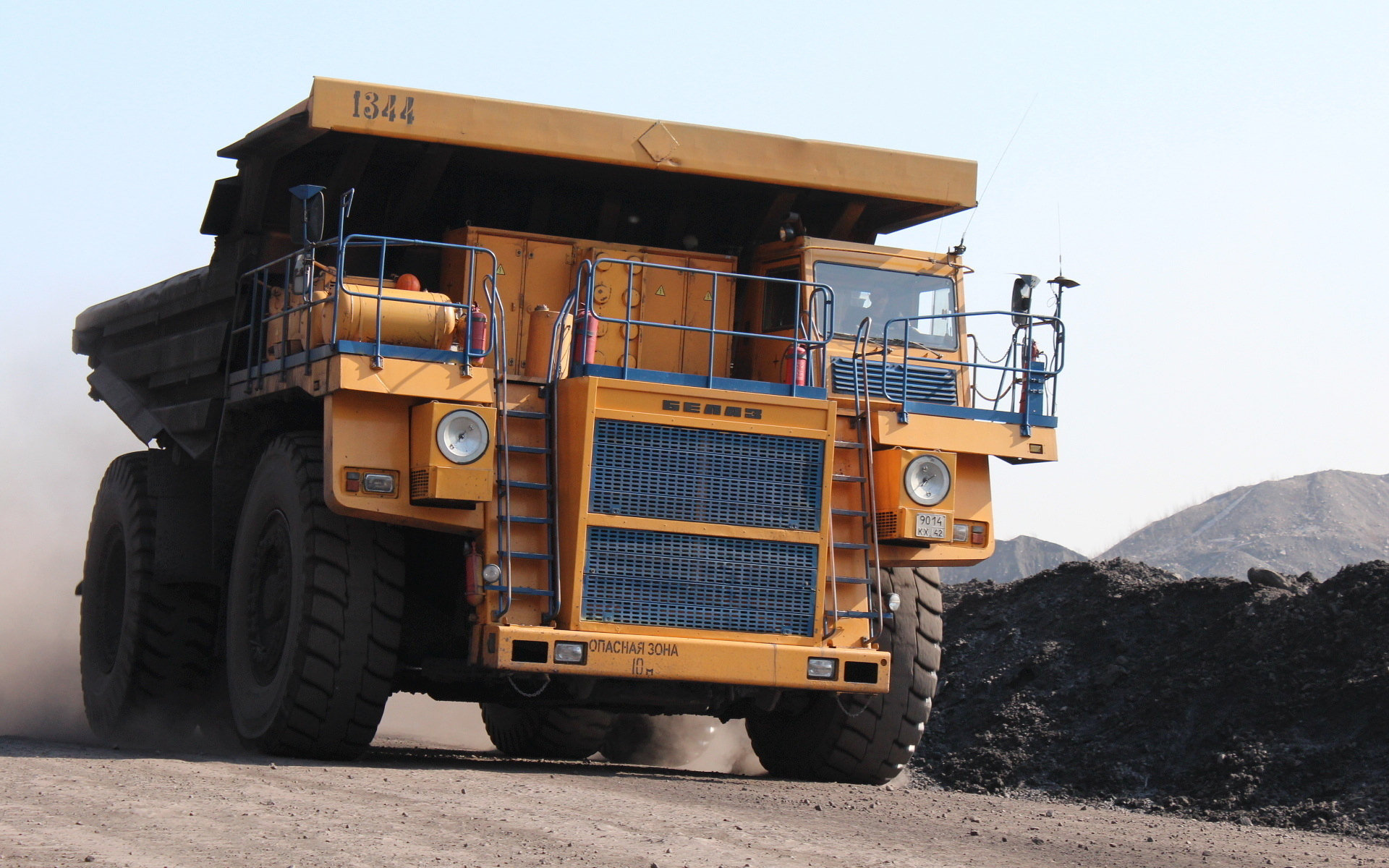 Hd Dump Truck - HD Wallpaper 