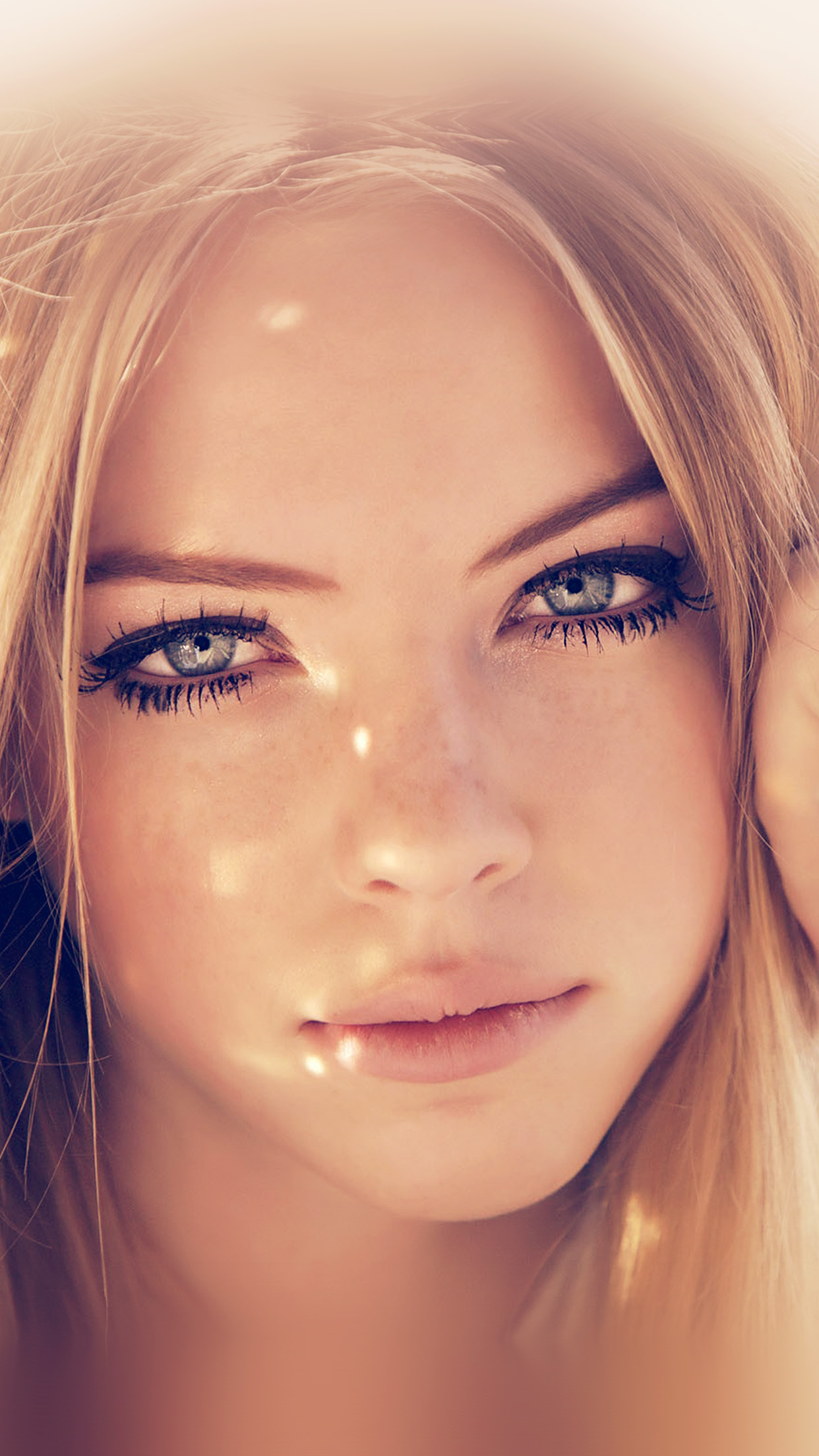 Girl Face Blonde Beauty Red Android Wallpaper - Blond Face Blue Eyes - HD Wallpaper 