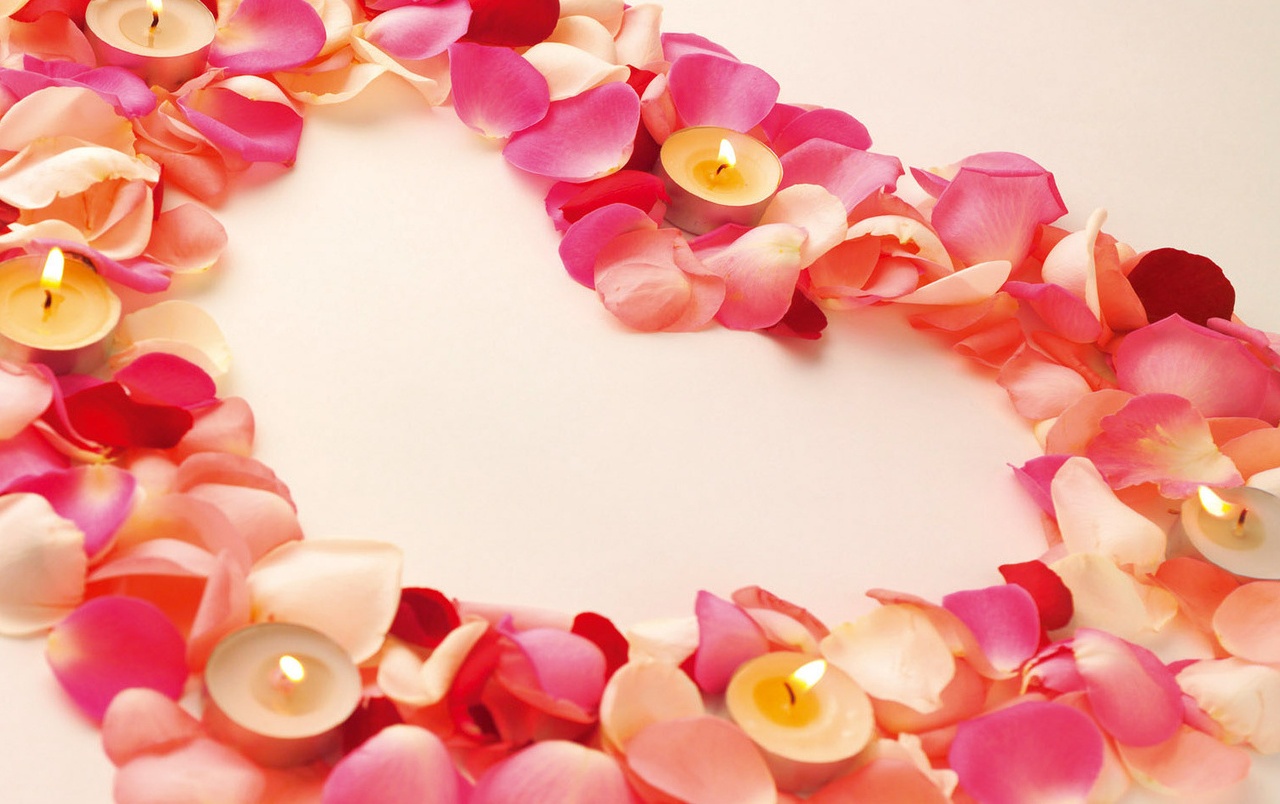 Candles And Petals Wallpapers - Mobile Love - HD Wallpaper 