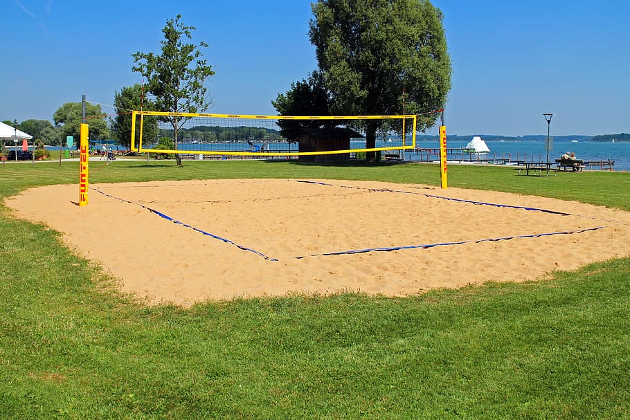 Yellow Beach Volleyball Court During Daytime, Playing - Campo De Voley Playa - HD Wallpaper 