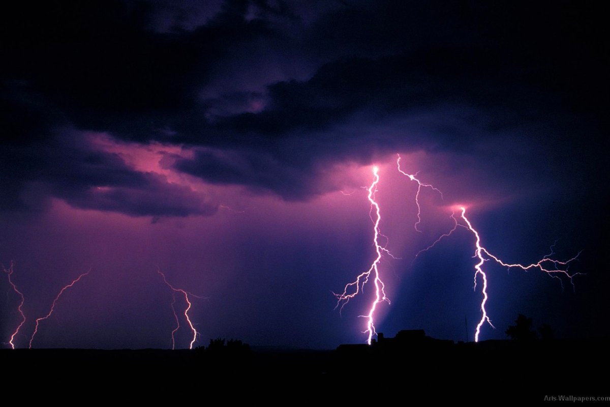 Free Thunderstorm Wallpapers Wallpaper - Lightning Storm - HD Wallpaper 