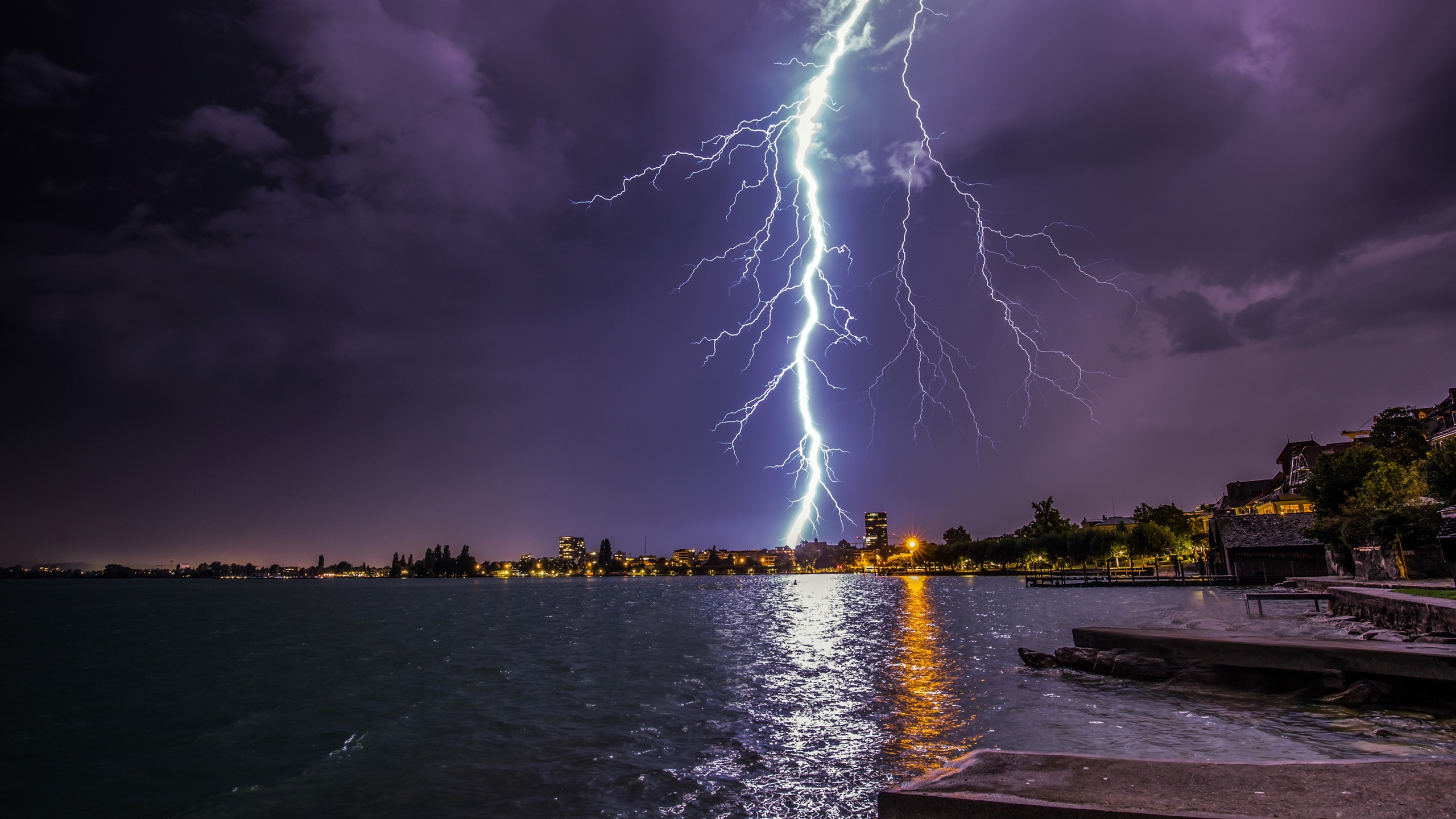 Lightning - HD Wallpaper 