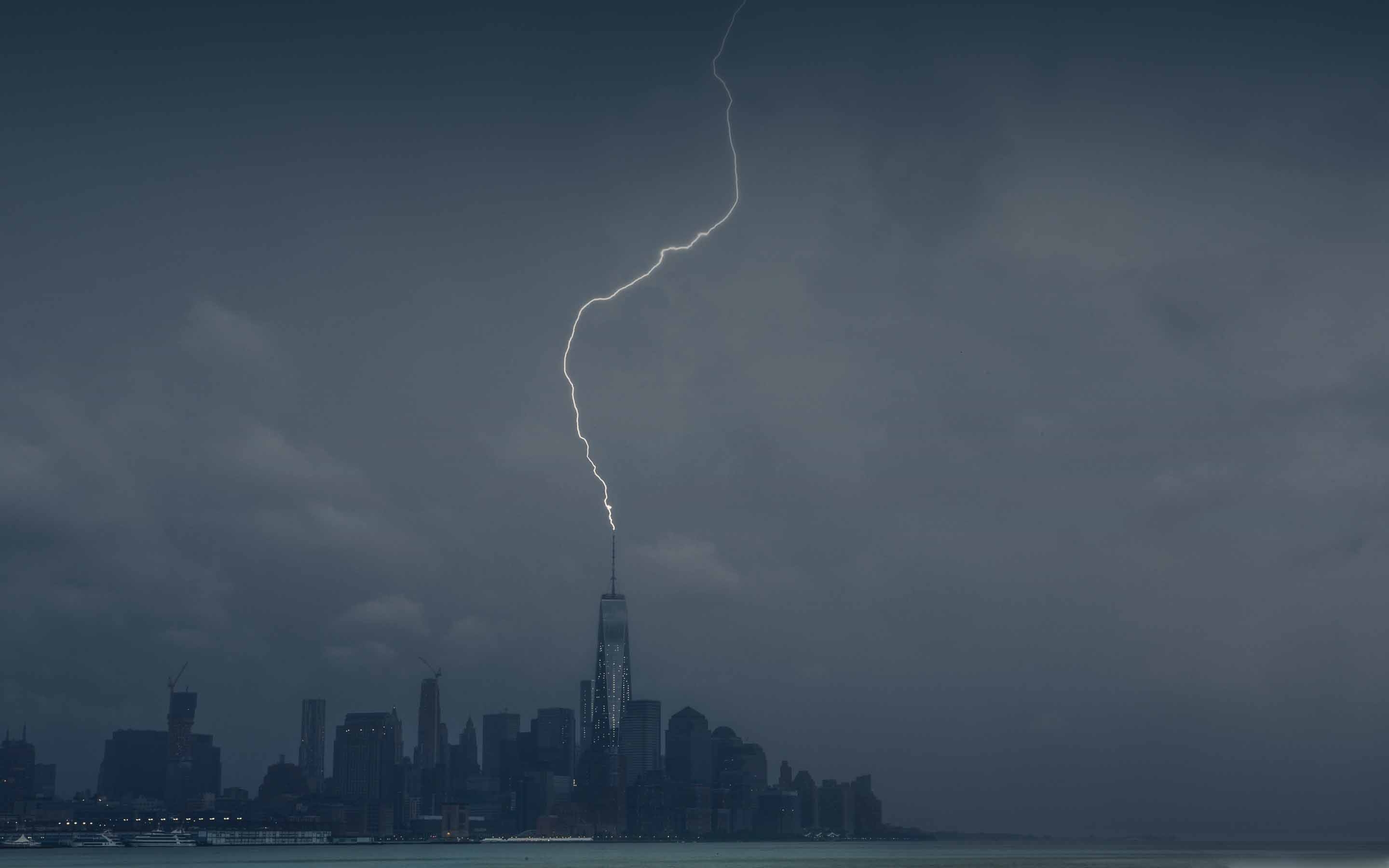 Lightning - HD Wallpaper 