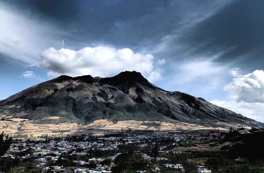 Volcano, Extinct Volcano, Imbabura, Andy, Ecuador, - Еквадор Анди - HD Wallpaper 