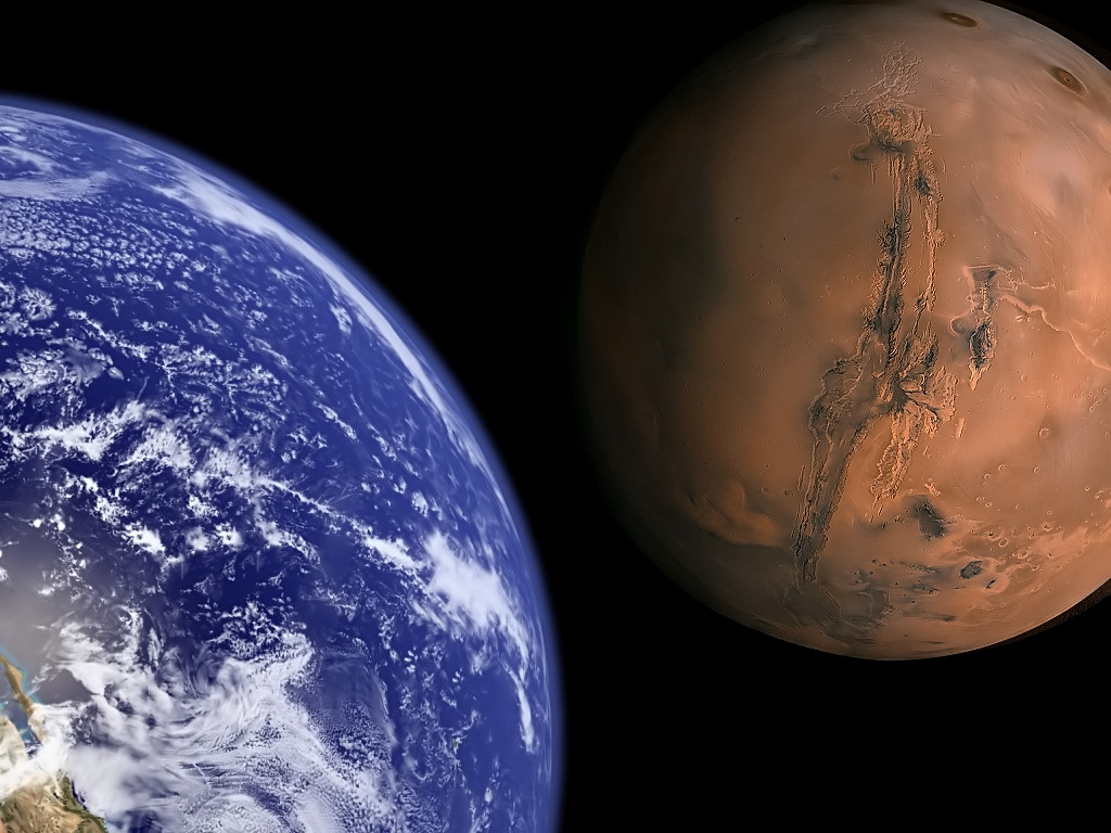 Earth And Mars To Scale Hd Wallpaper - Earth And Mars Hd - HD Wallpaper 