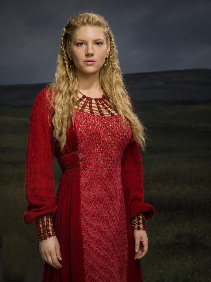 Vikings Lagertha Red Dress - HD Wallpaper 