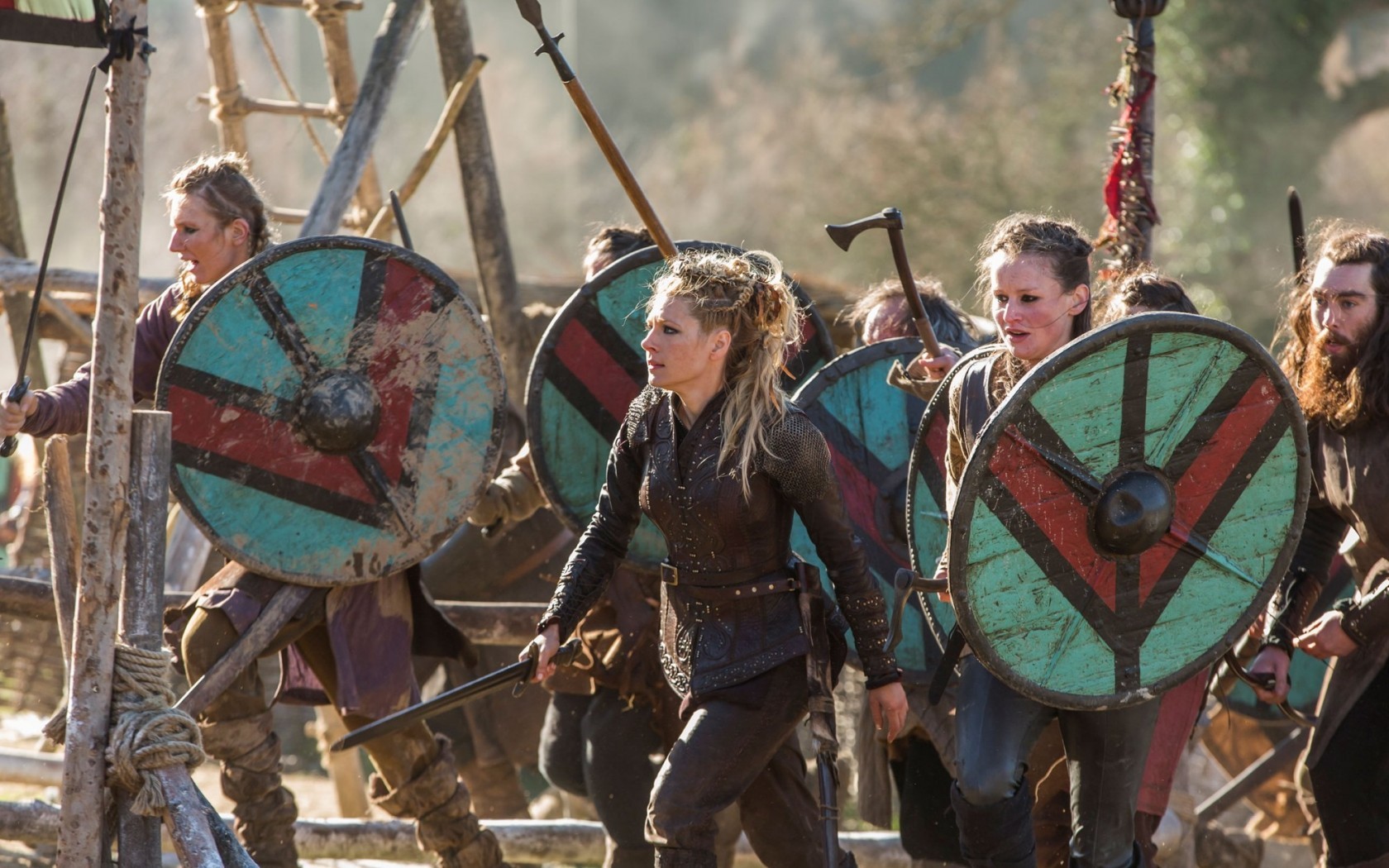 Vikings, Lagertha Lothbrok, Shields, Tv Series - Lagertha Shield Season 5 - HD Wallpaper 