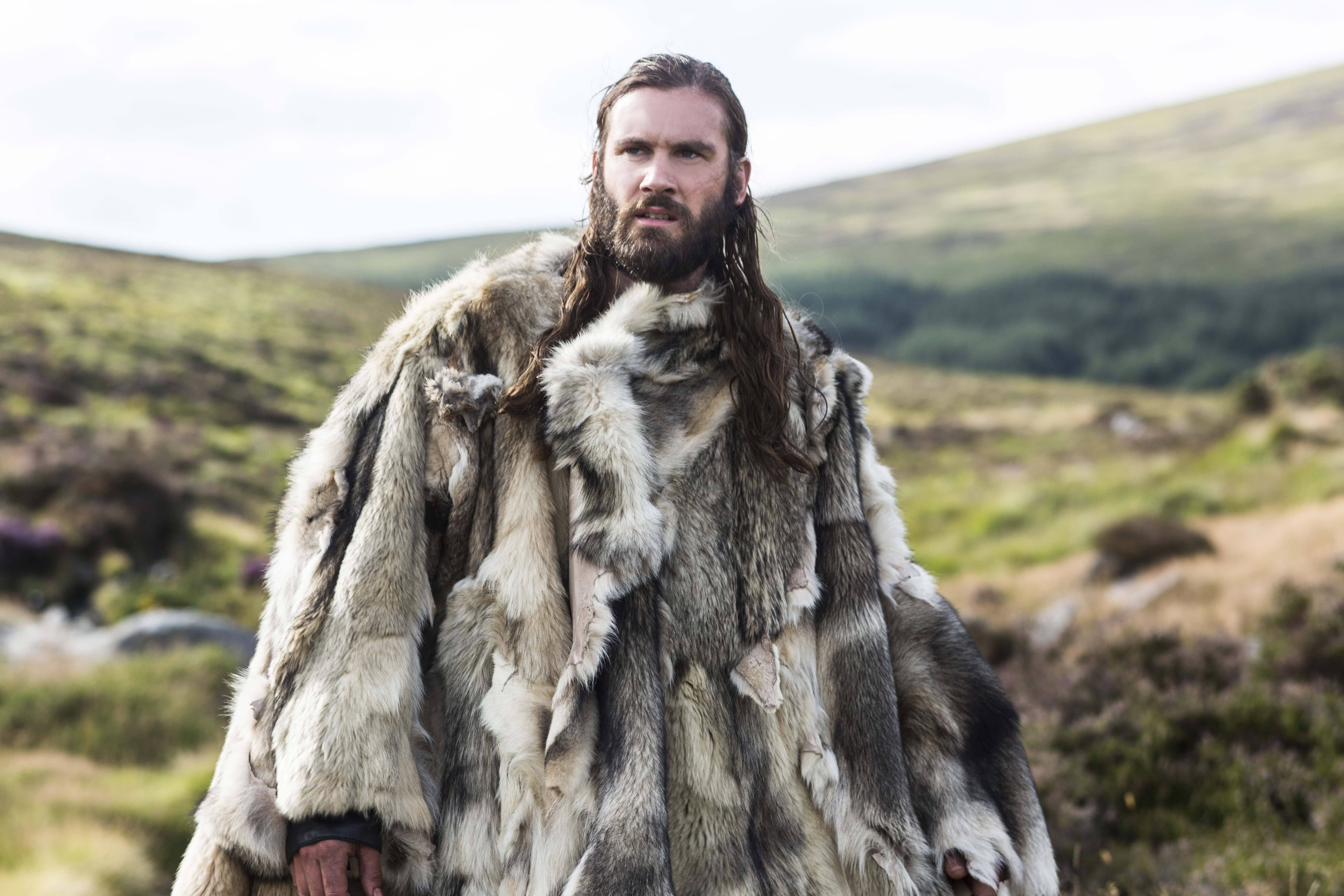 Fur Viking - HD Wallpaper 