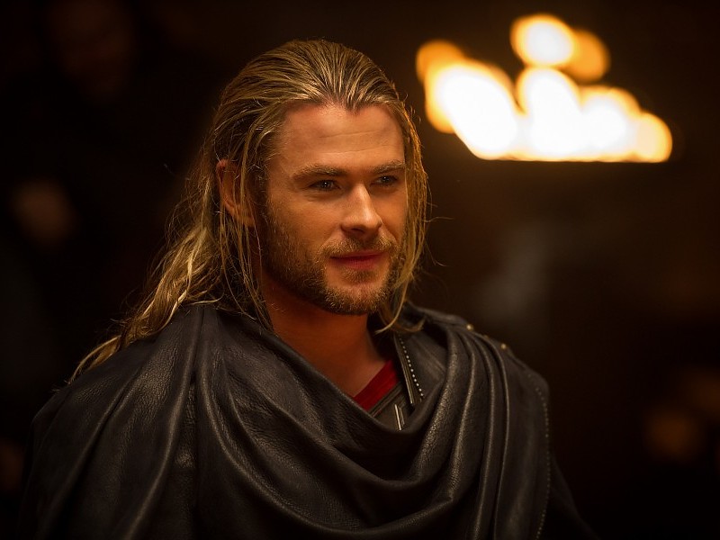 Chris Hemsworth Thor 2 Wallpapers - Thor Dark Kingdom Chris Hemsworth - HD Wallpaper 