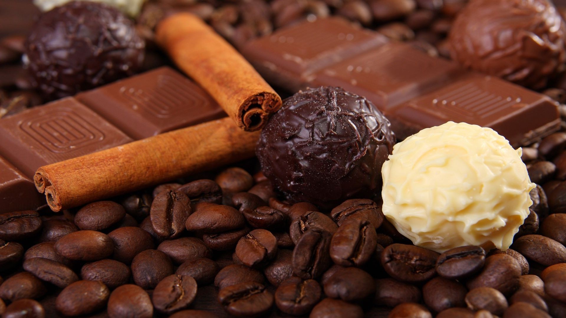 Chocolate, Coffee And Cinnamon - Chocolates Hd - HD Wallpaper 