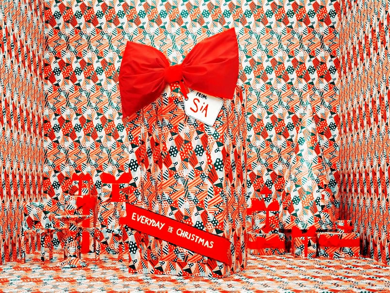 Everyday Is Christmas - Sia Everyday Is Christmas - HD Wallpaper 