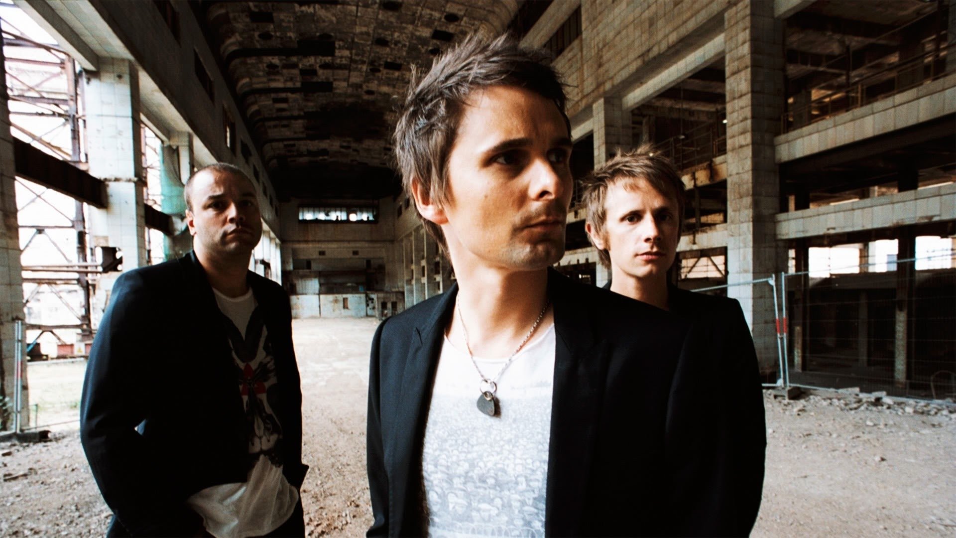 Matt Bellamy Black Holes And Revelations - HD Wallpaper 