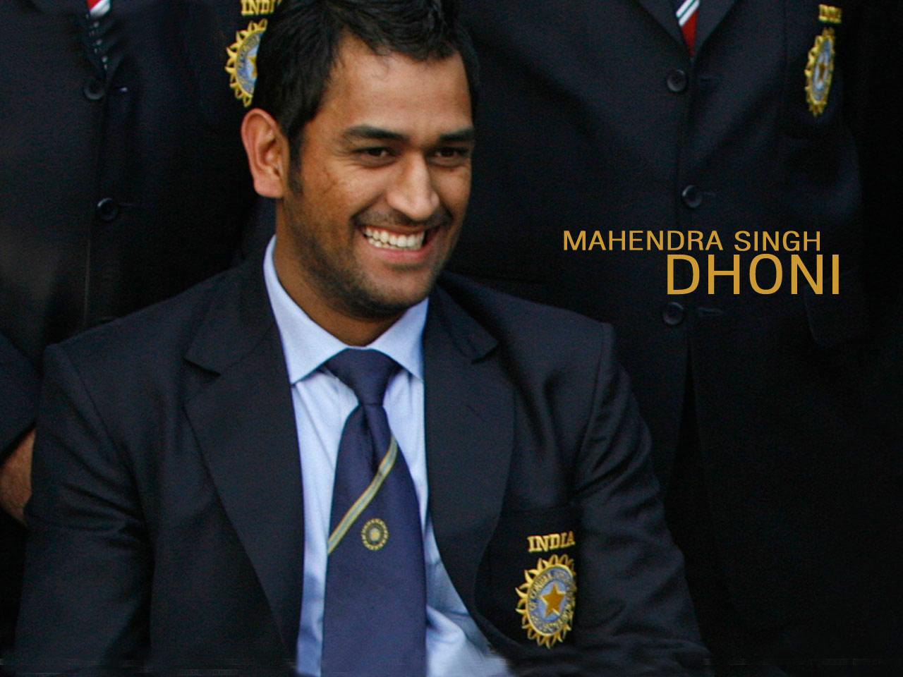 Mahendra Singh Dhoni In Coat - HD Wallpaper 