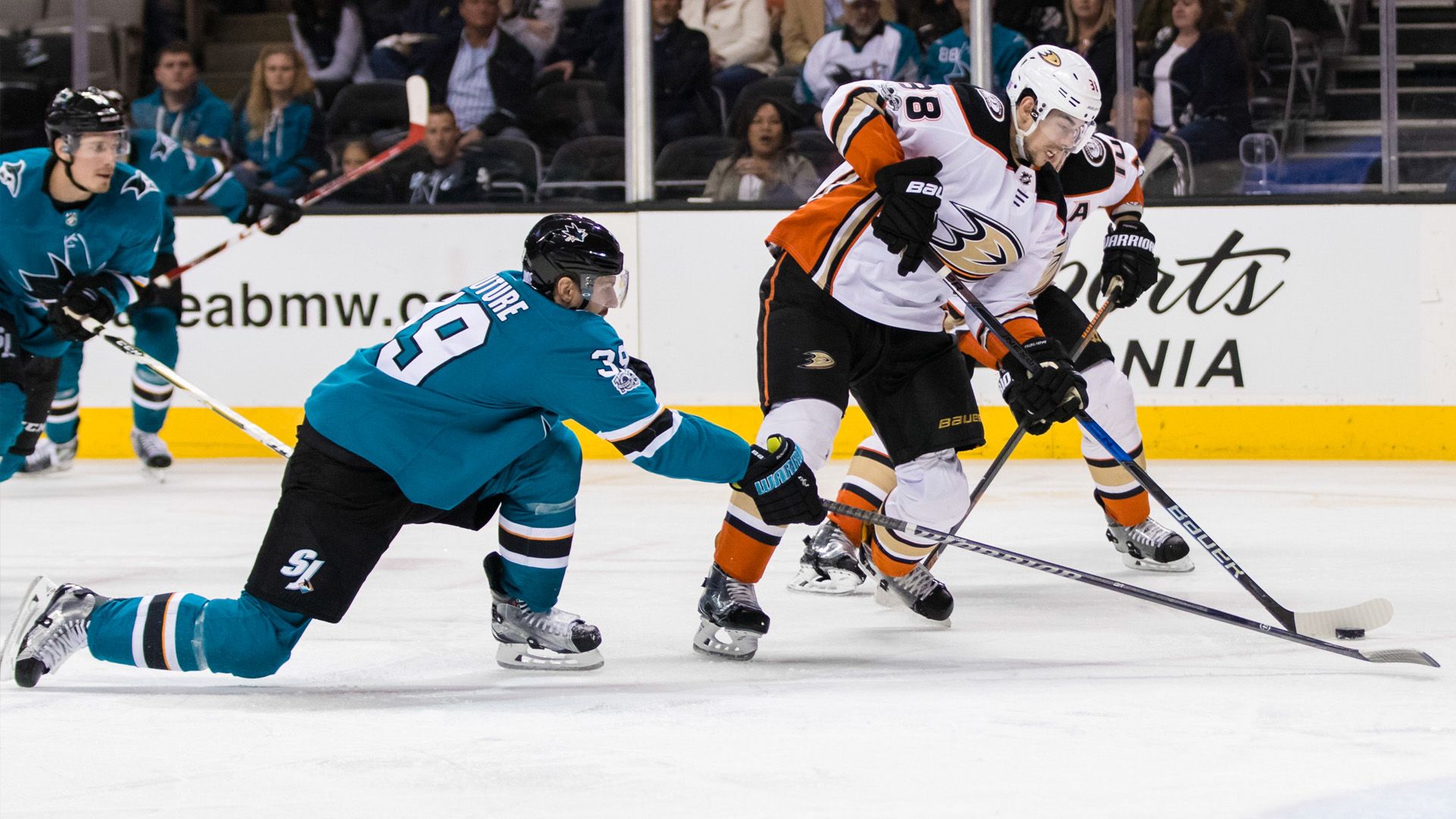 College Ice Hockey - HD Wallpaper 