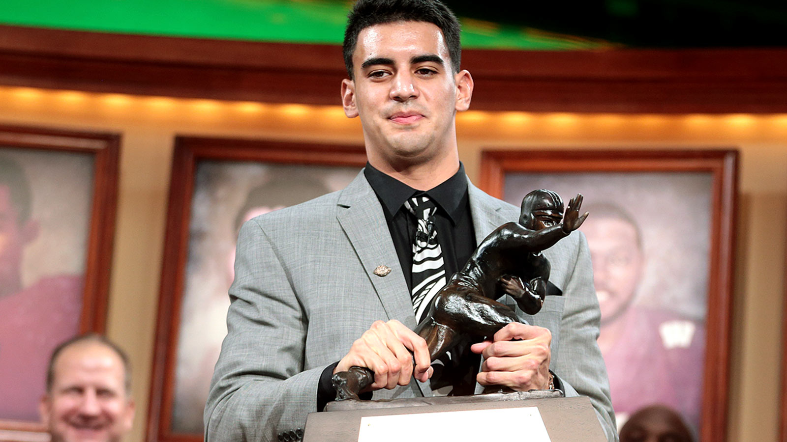 Tuxedo - HD Wallpaper 