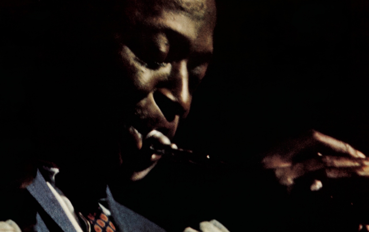 Miles Davis In Concert Wallpapers - Miles Davis Kind Of Blue Album Cover - HD Wallpaper 