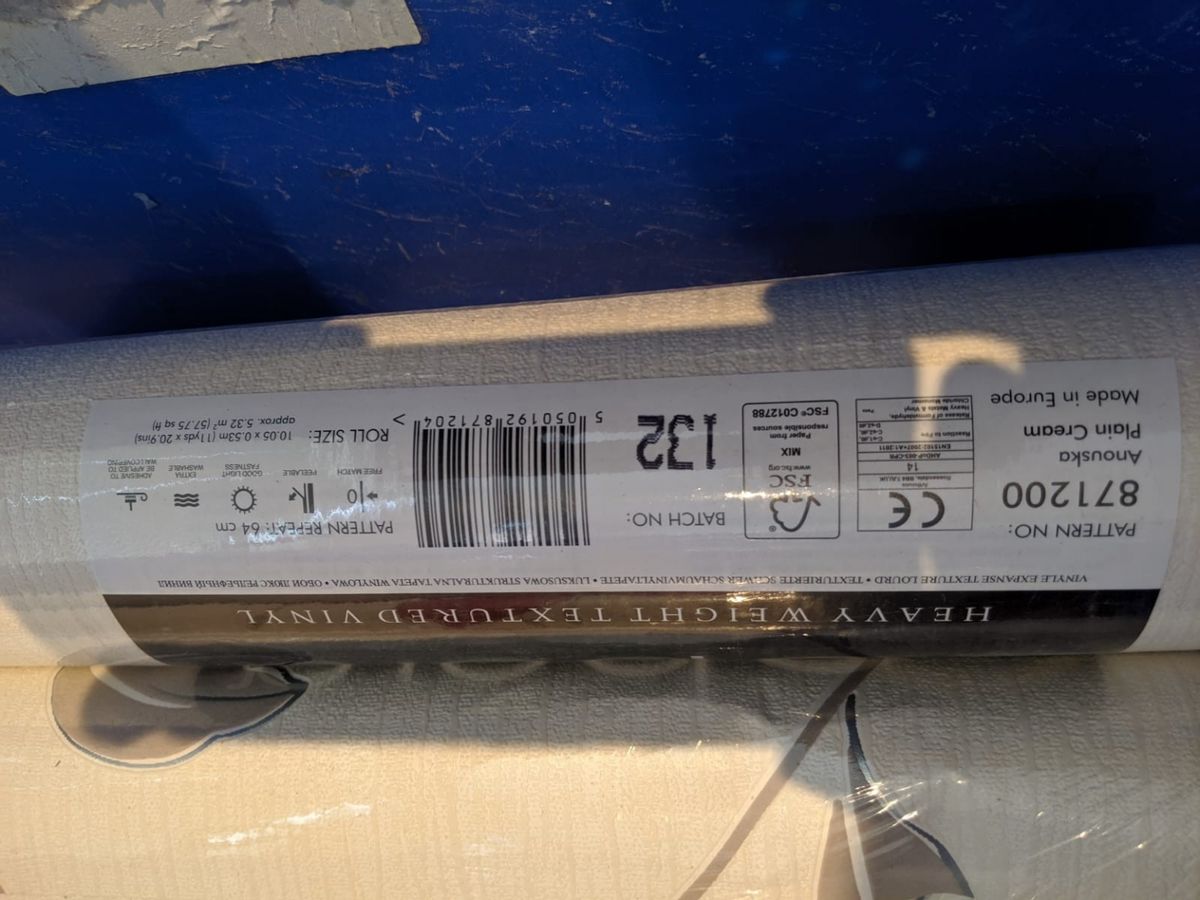 3 X Anouska Red Textured Patterned
10 X Plain Cream - Box - HD Wallpaper 