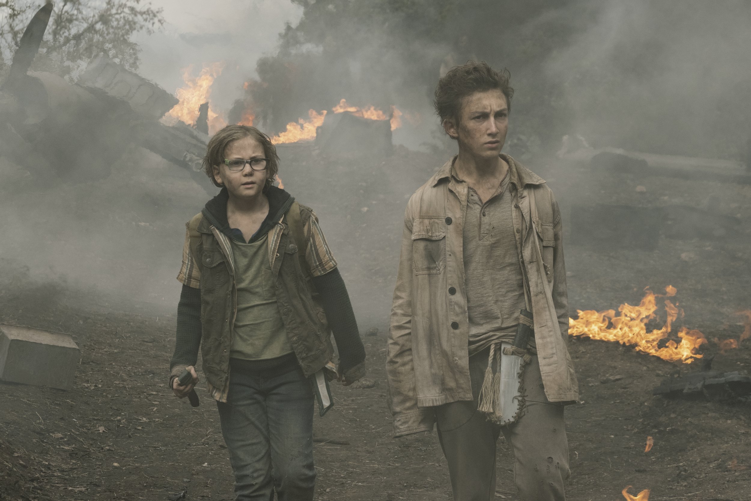 Fear The Walking Dead Dylan And Max - HD Wallpaper 