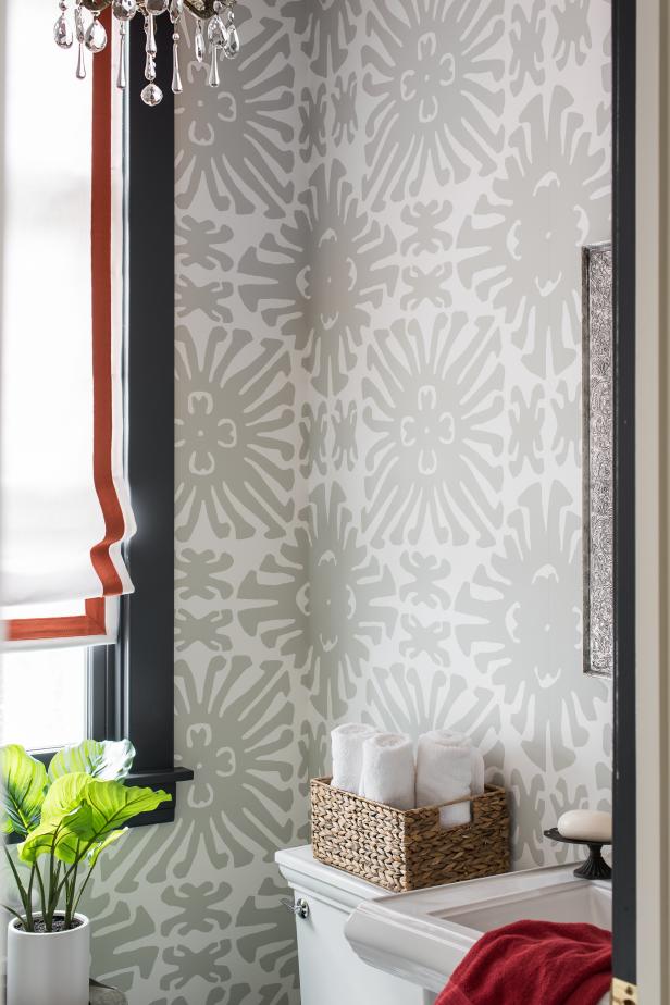 Close Up Of Wallpaper In Small Bathroom With Pedestal - Interior Design - HD Wallpaper 