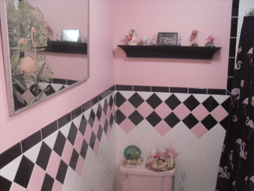 Pink Flamingo Bathroom - HD Wallpaper 