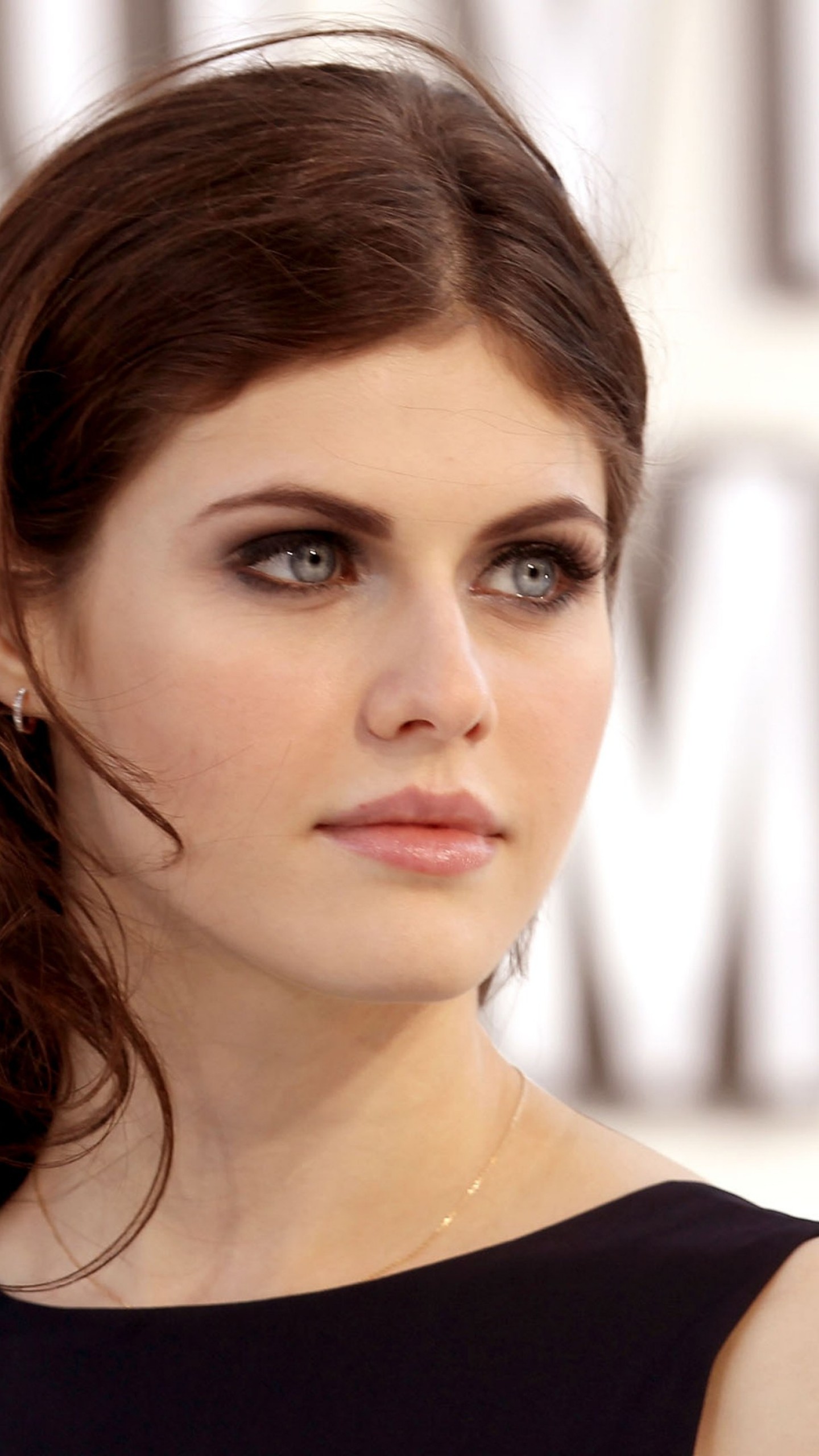 Alexandra Daddario Fotos 4k - HD Wallpaper 