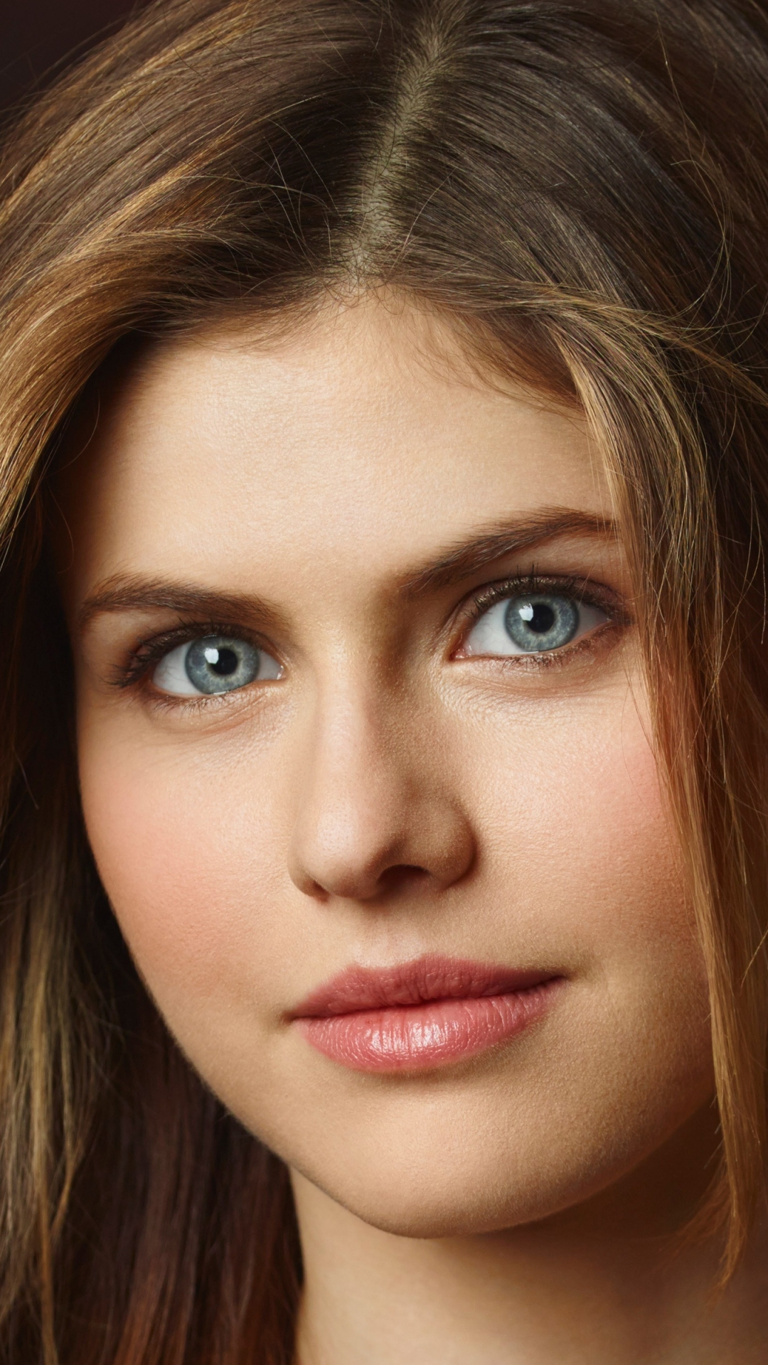 Alexandra Daddario Wallpaper For I Phone - HD Wallpaper 