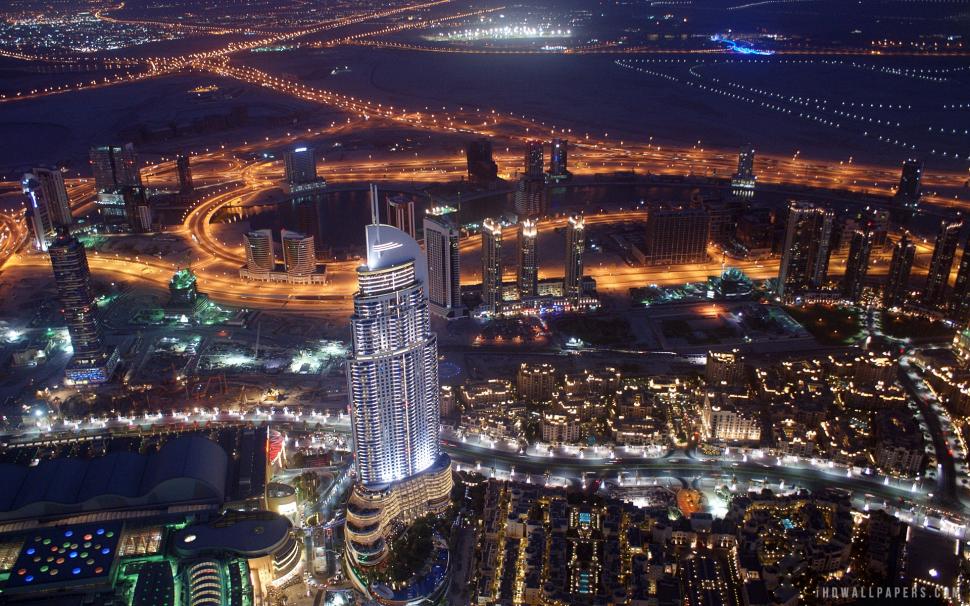 Burj Khalifa In Dubai At Night Wallpaper,night Hd Wallpaper,dubai - Burj Khalifa - HD Wallpaper 