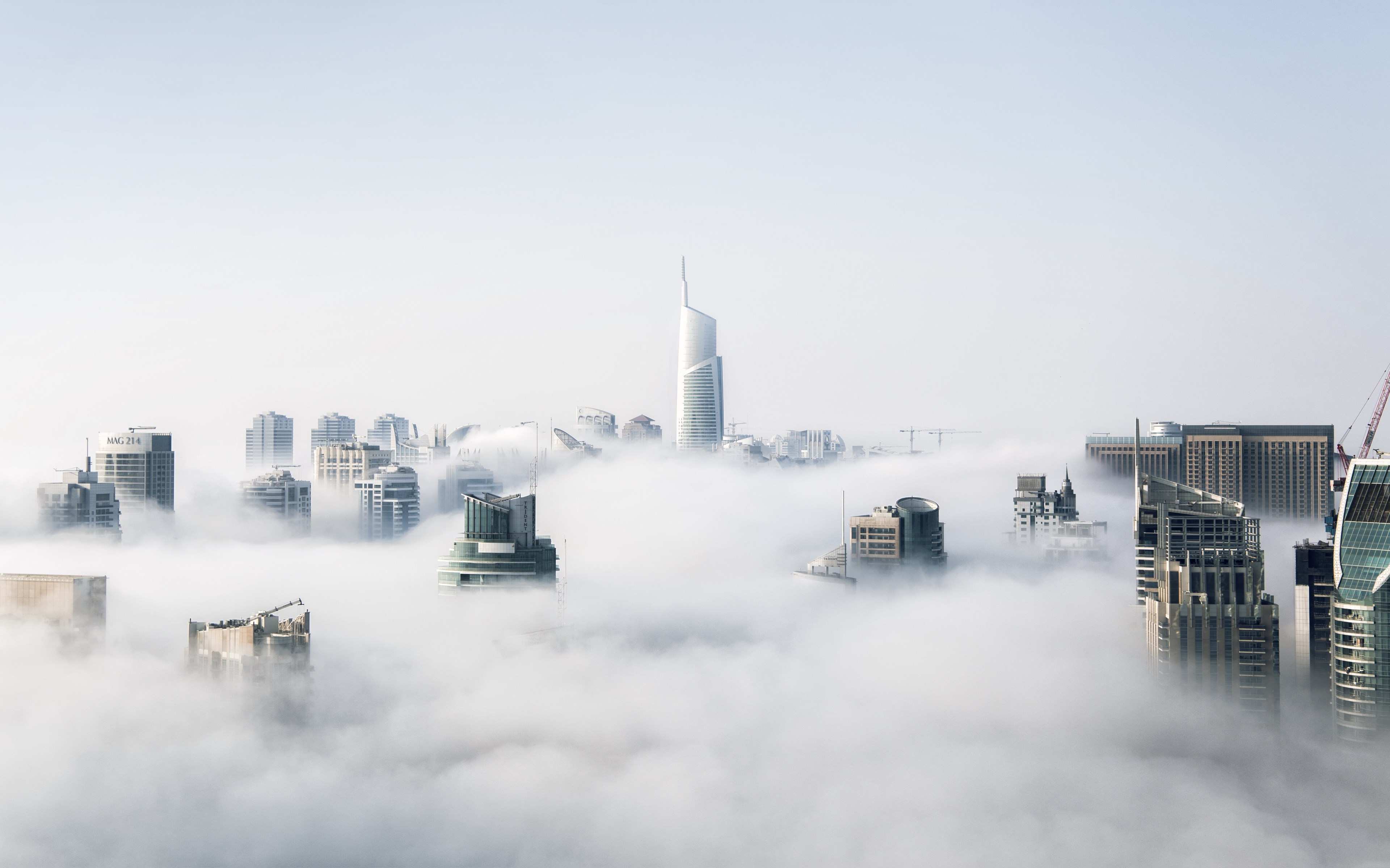 Fog Is Over Dubai Wallpaper - City Cloud - HD Wallpaper 