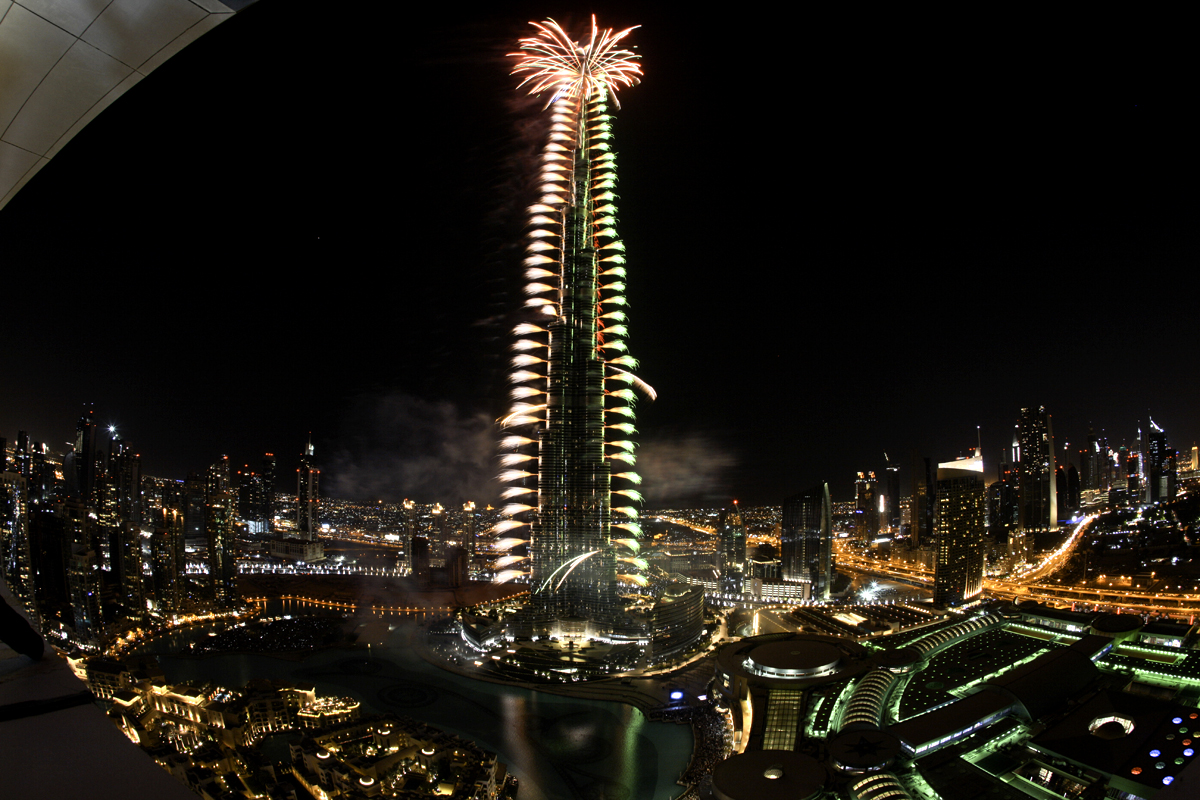 Burj Khalifa Fireworks 2017 - HD Wallpaper 