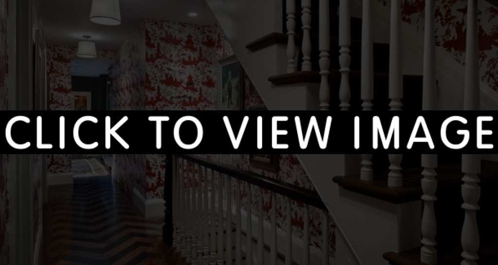 Wallpaper For Hallways And Stairs - Baluster - HD Wallpaper 