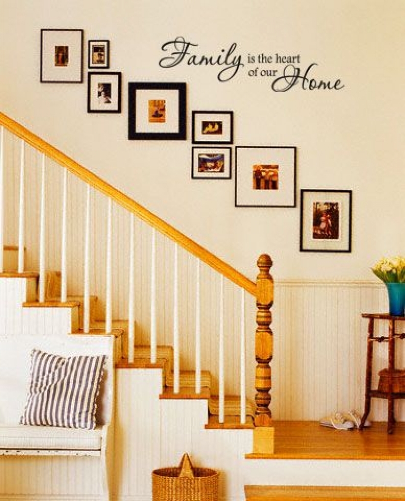 Stairs Wall Decor Ideas - HD Wallpaper 