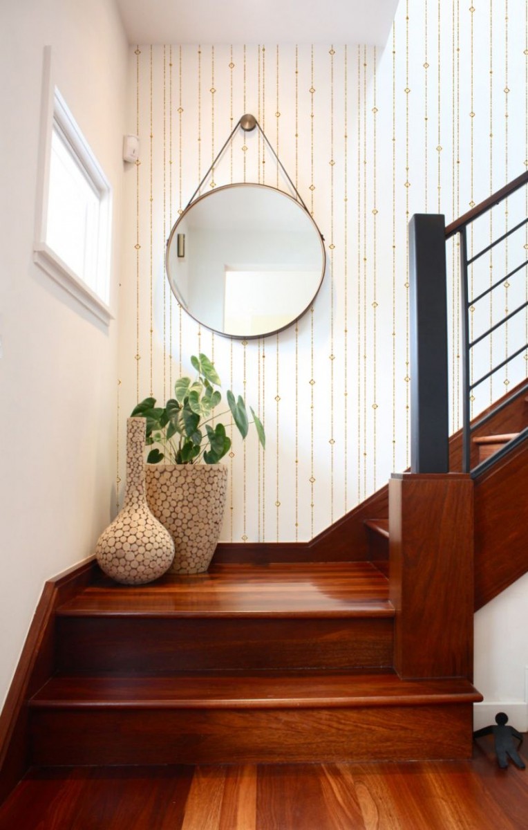 Stairs Decoration Ideas For Home - HD Wallpaper 