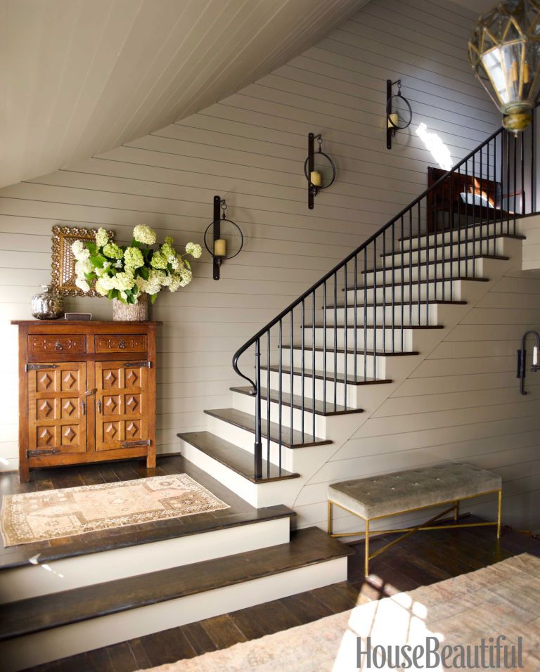 Hall Stairs And Landing Decorating Ideas - HD Wallpaper 
