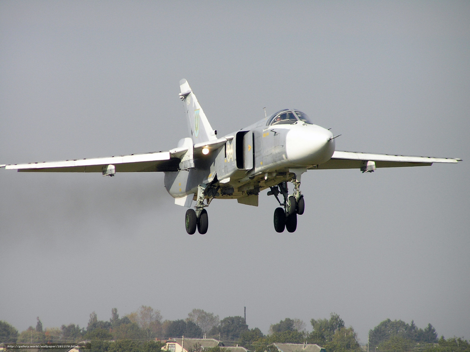 Download Wallpaper Su-24, Landing, Free Desktop Wallpaper - Sukhoi Su-24 - HD Wallpaper 
