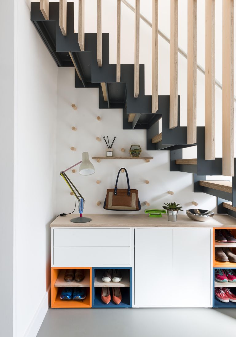 Under Stairs Storage Using Peg Boards - Under Stairs Storage Ideas - HD Wallpaper 